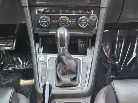 2015 Volkswagen Golf GTI S