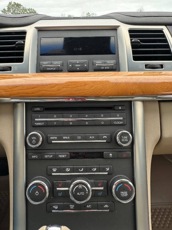 2010 Lincoln MKS