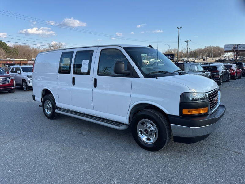 2023 GMC Savana 2500
