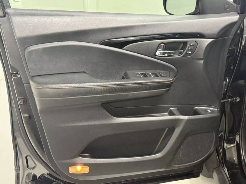 2017 Honda Ridgeline Black Edition