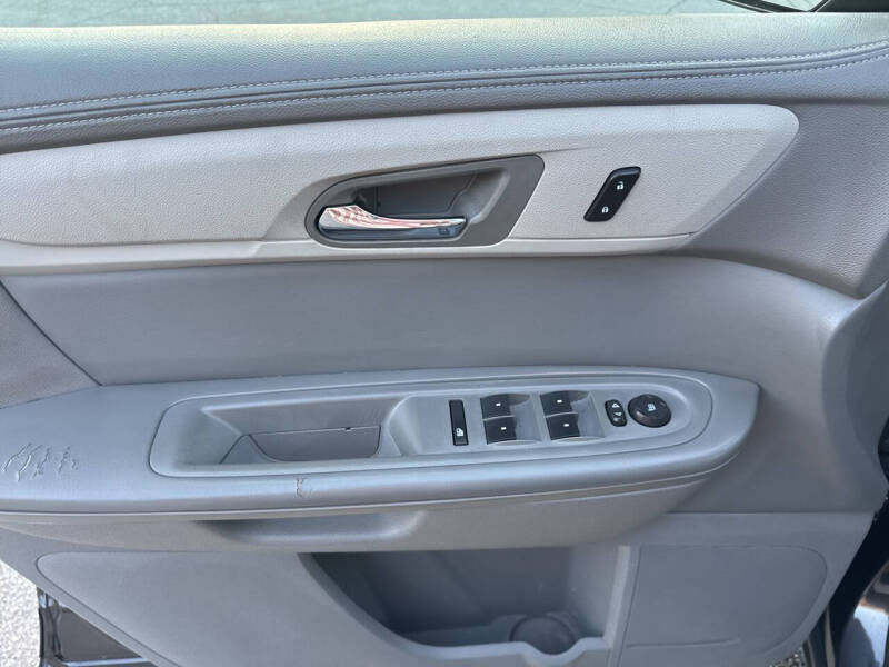 2016 Chevrolet Traverse LS