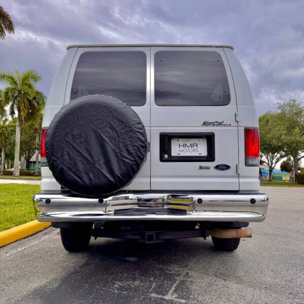 2011 Ford E-350