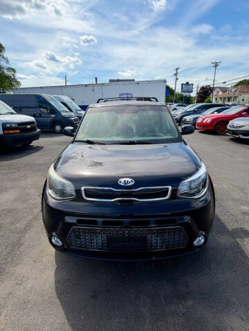 2016 Kia Soul +
