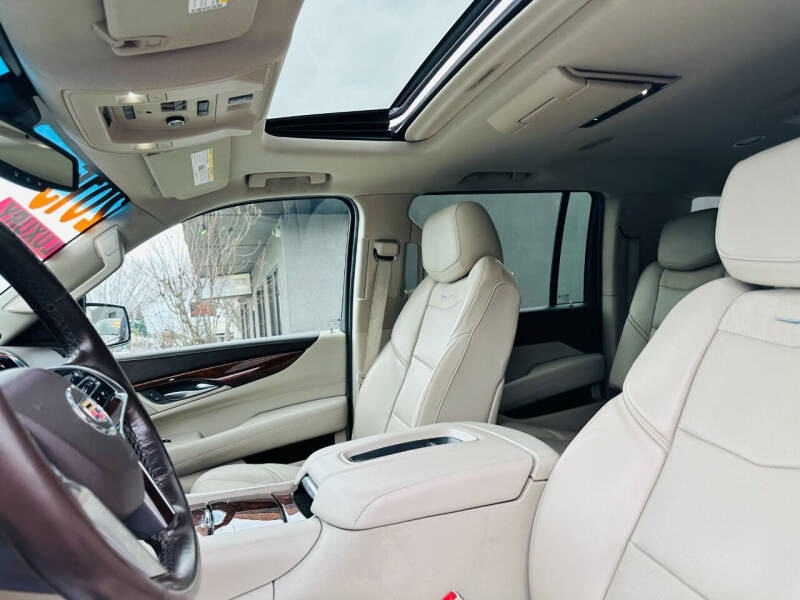 2015 Cadillac Escalade ESV Premium