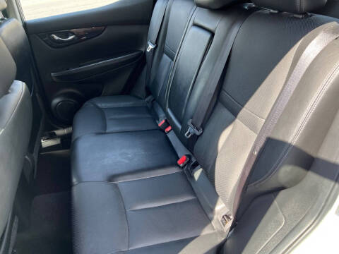 2017 Nissan Rogue Sport SL