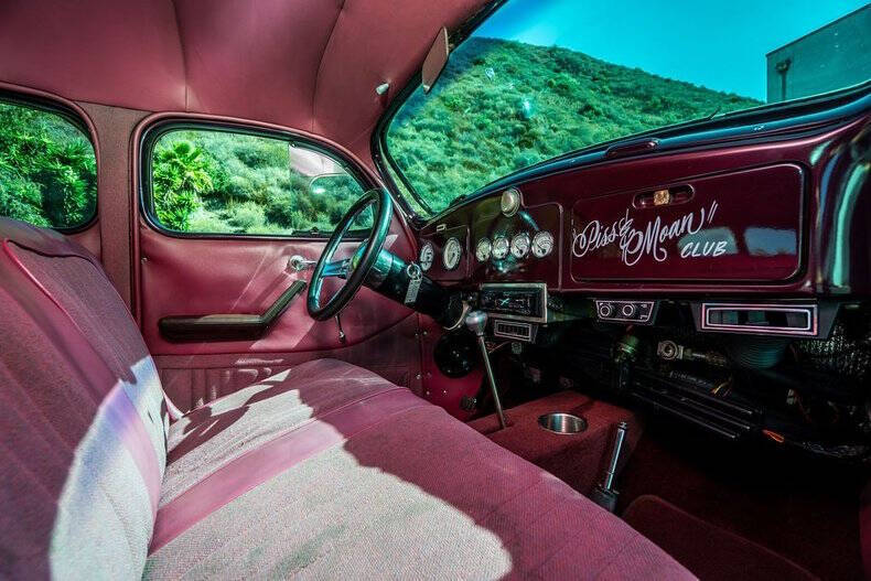 1937 Plymouth Deluxe