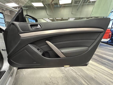 2012 Infiniti G37 Coupe x