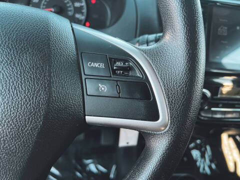 2022 Mitsubishi Mirage ES