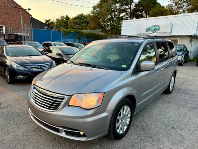 2016 Chrysler Town and Country for sale at Auto Nation in Norfolk, VA