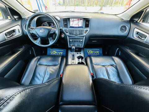 2018 Nissan Pathfinder SL