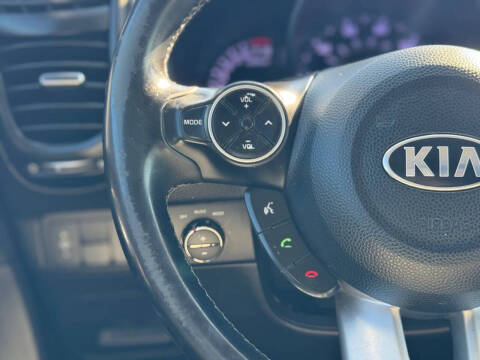 2017 Kia Soul +