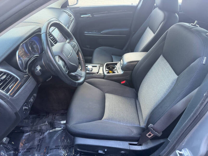 2018 Chrysler 300 Touring