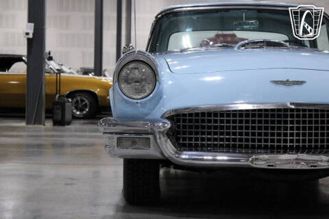 1957 Ford Thunderbird