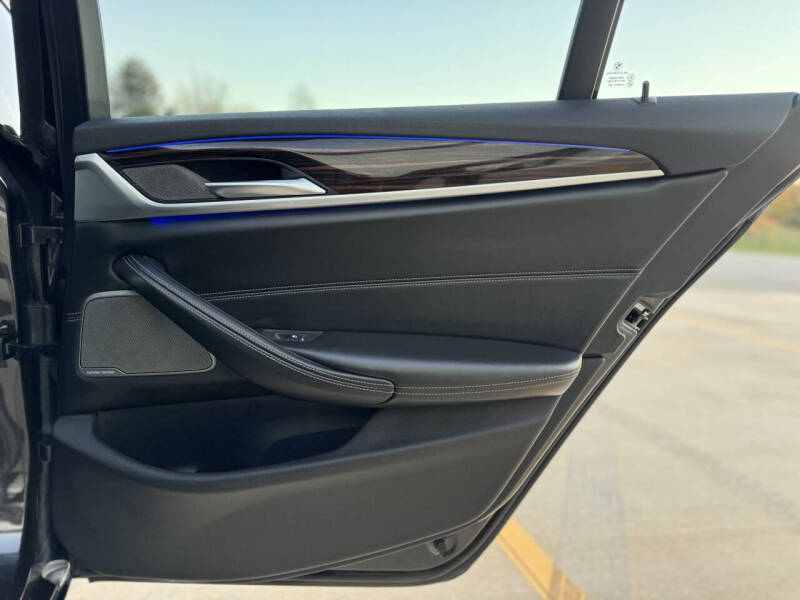 2017 BMW 5 Series 540i