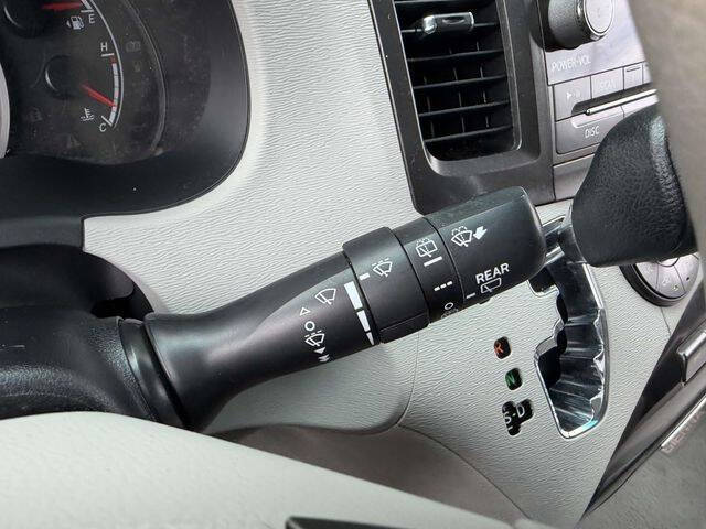 2012 Toyota Sienna