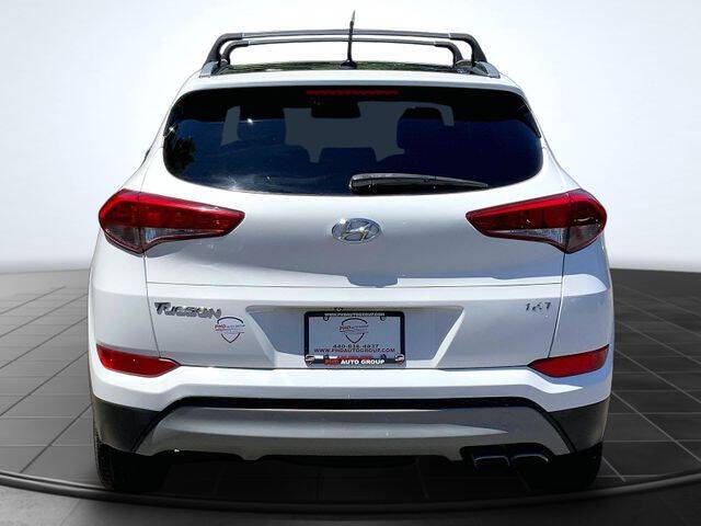 2017 Hyundai Tucson Night