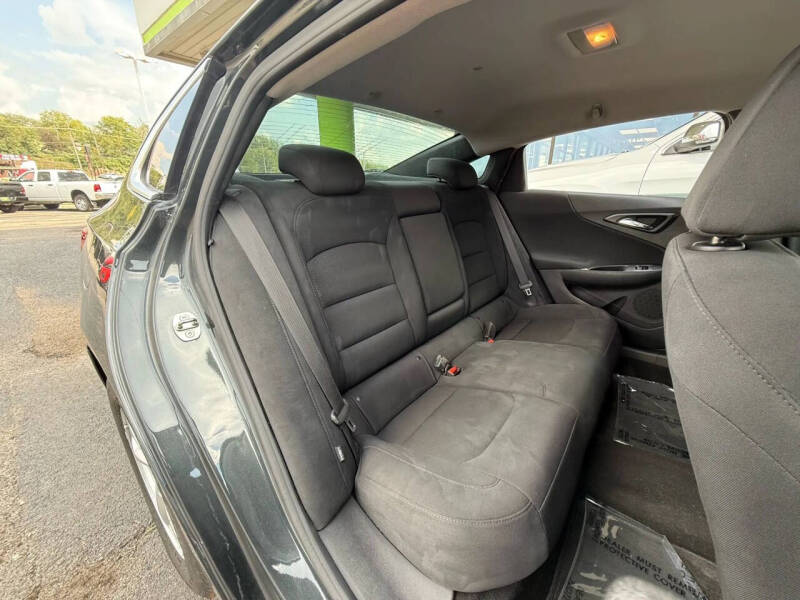 2017 Chevrolet Malibu LS