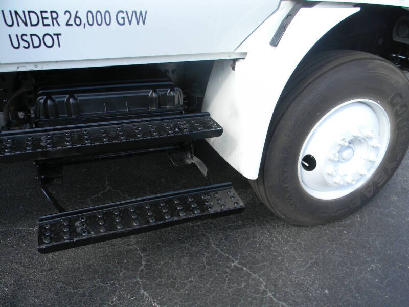 2017 International DuraStar 4300