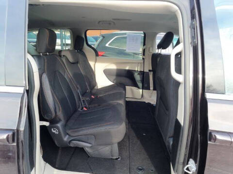 2017 Chrysler Pacifica LX