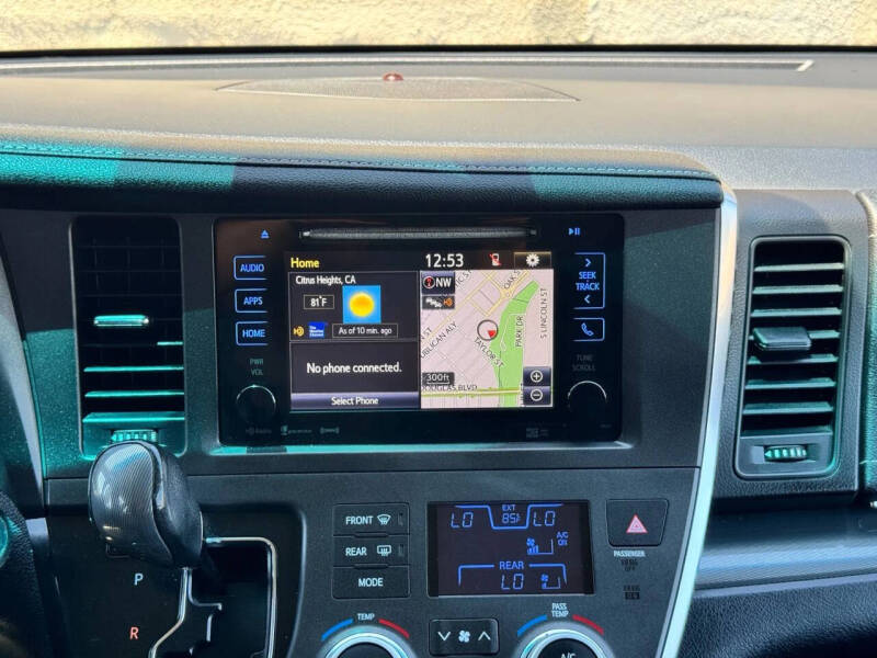 2017 Toyota Sienna
