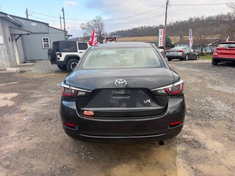 2017 Toyota Yaris iA