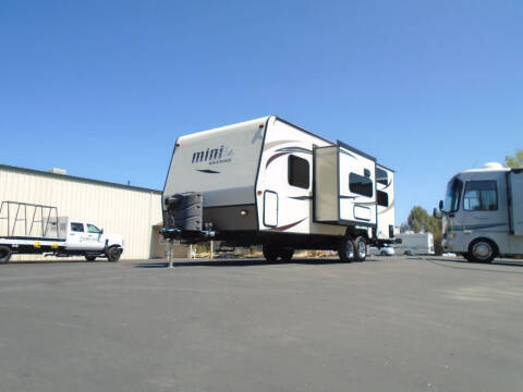 2016 Rockwood 2505 s mini