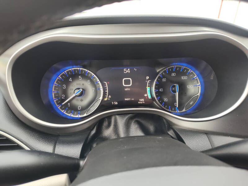 2022 Chrysler Pacifica Touring L