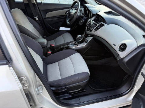 2014 Chevrolet Cruze LS Auto