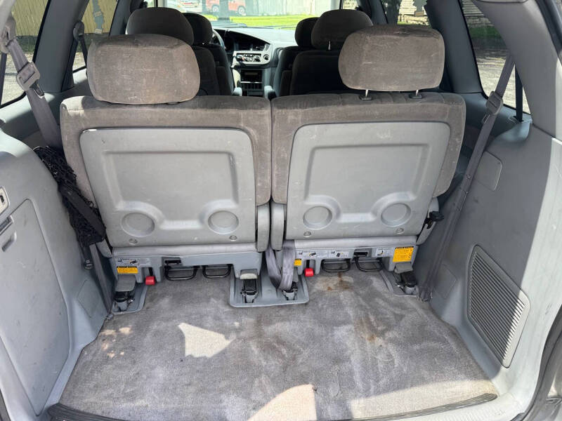 2002 Toyota Sienna LE