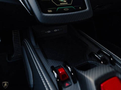 2024 Lamborghini Revuelto