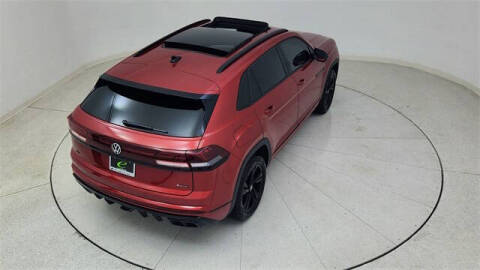 2025 Volkswagen Atlas Cross Sport SEL R-Line Black 4Motion