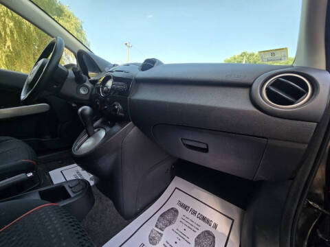 2012 Mazda MAZDA2 Touring