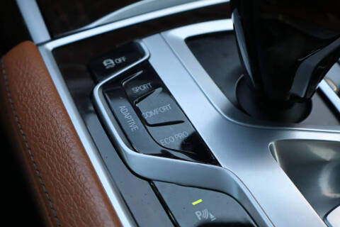 2017 BMW 7 Series 740i