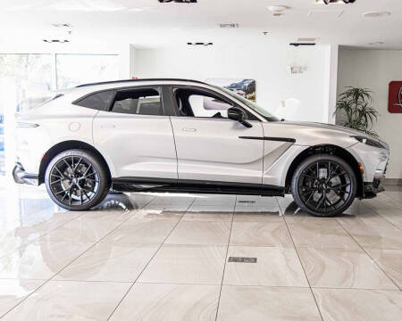 2026 Aston Martin DBX 707