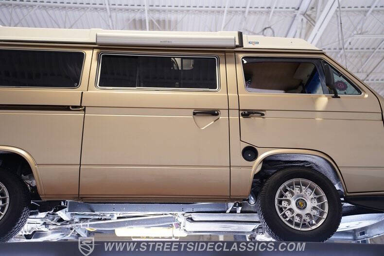 1982 Volkswagen Vanagon Camper