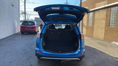 2016 Toyota RAV4 Hybrid XLE