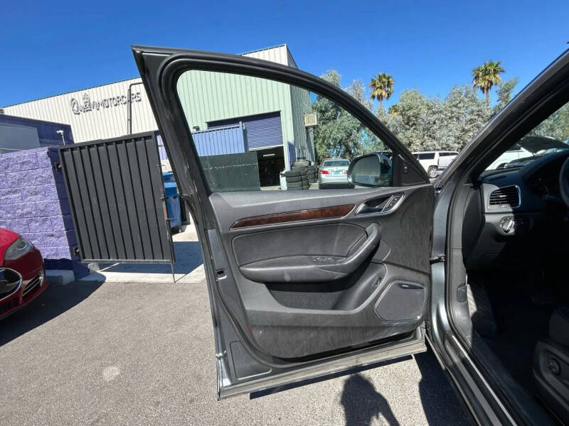 2015 Audi Q3 2.0T quattro Prestige