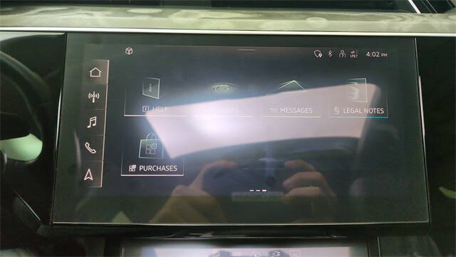 2022 Audi e-tron quattro Premium Plus