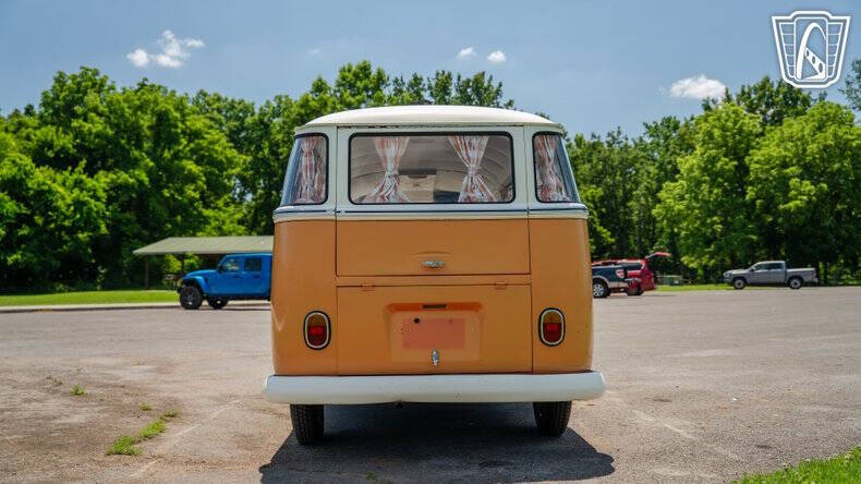 1975 Volkswagen Bus
