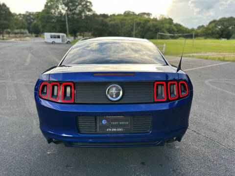 2014 Ford Mustang V6