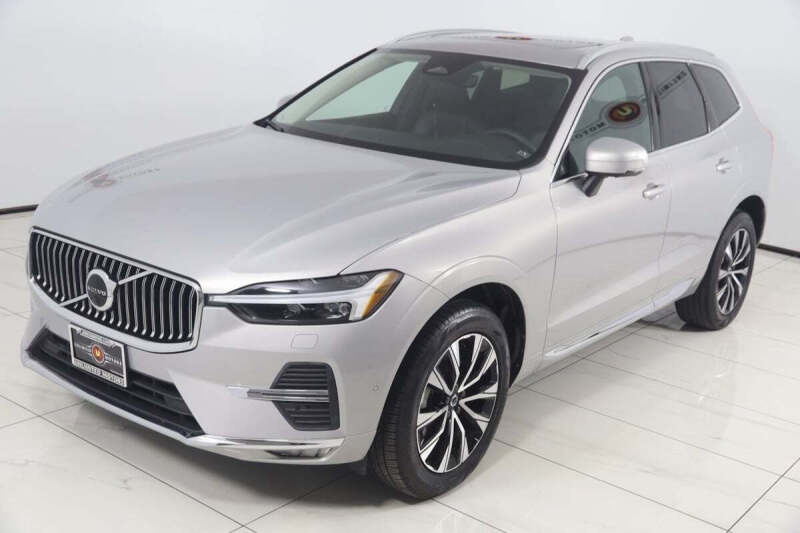 2023 Volvo XC60 B5 Plus Bright Theme