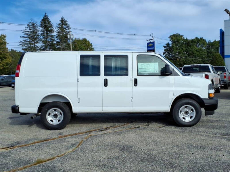 2025 Chevrolet Express 3500