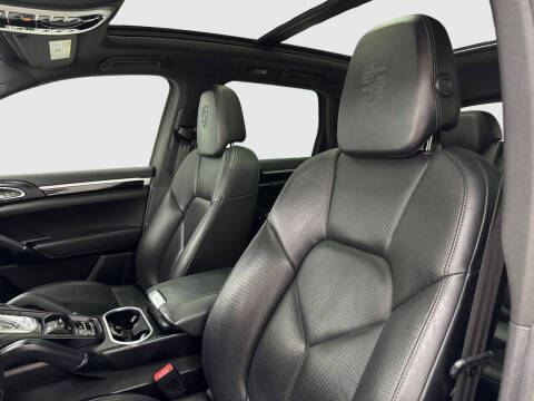 2018 Porsche Cayenne Platinum Edition