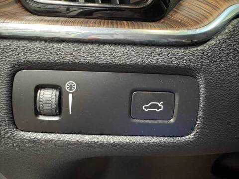 2022 Volvo XC60 B5 Inscription