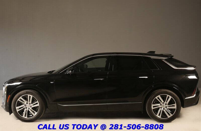 2024 Cadillac LYRIQ Tech