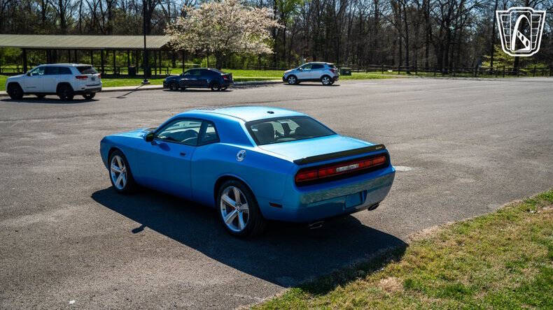 2010 Dodge Challenger SRT8
