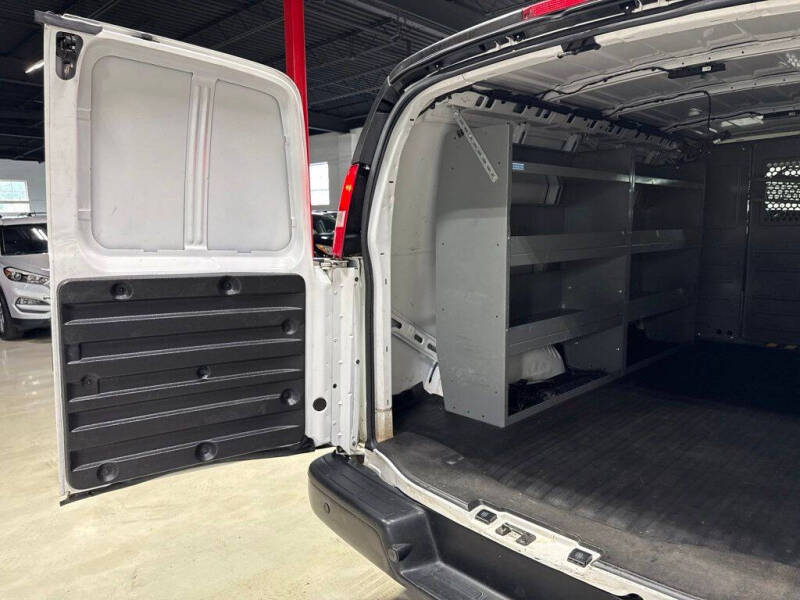 2020 Chevrolet Express 2500