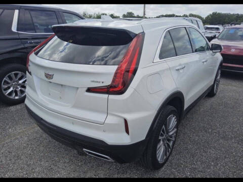 2024 Cadillac XT4 Premium Luxury