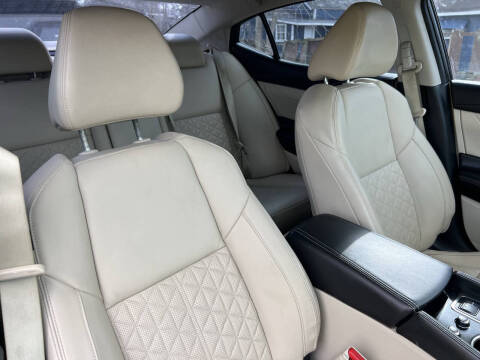 2017 Nissan Maxima Platinum