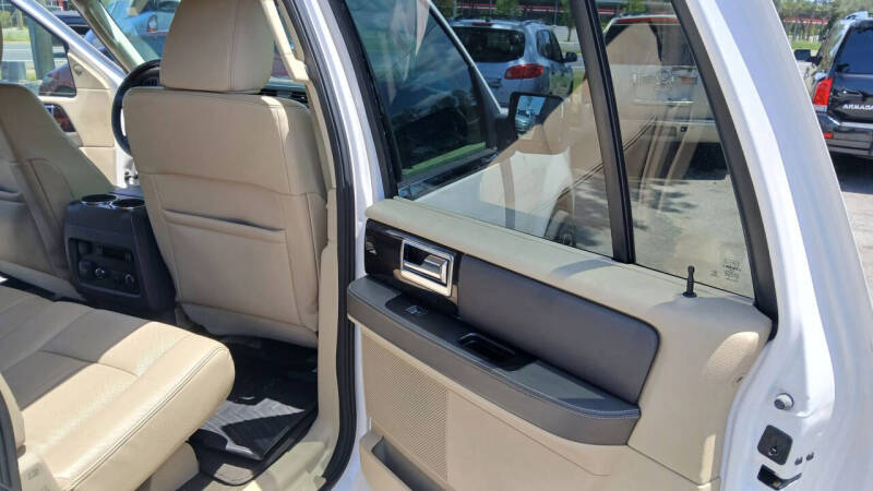 2017 Lincoln Navigator L Reserve